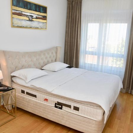 The Main Square Apartments บันยาลูกา ห้อง รูปภาพ