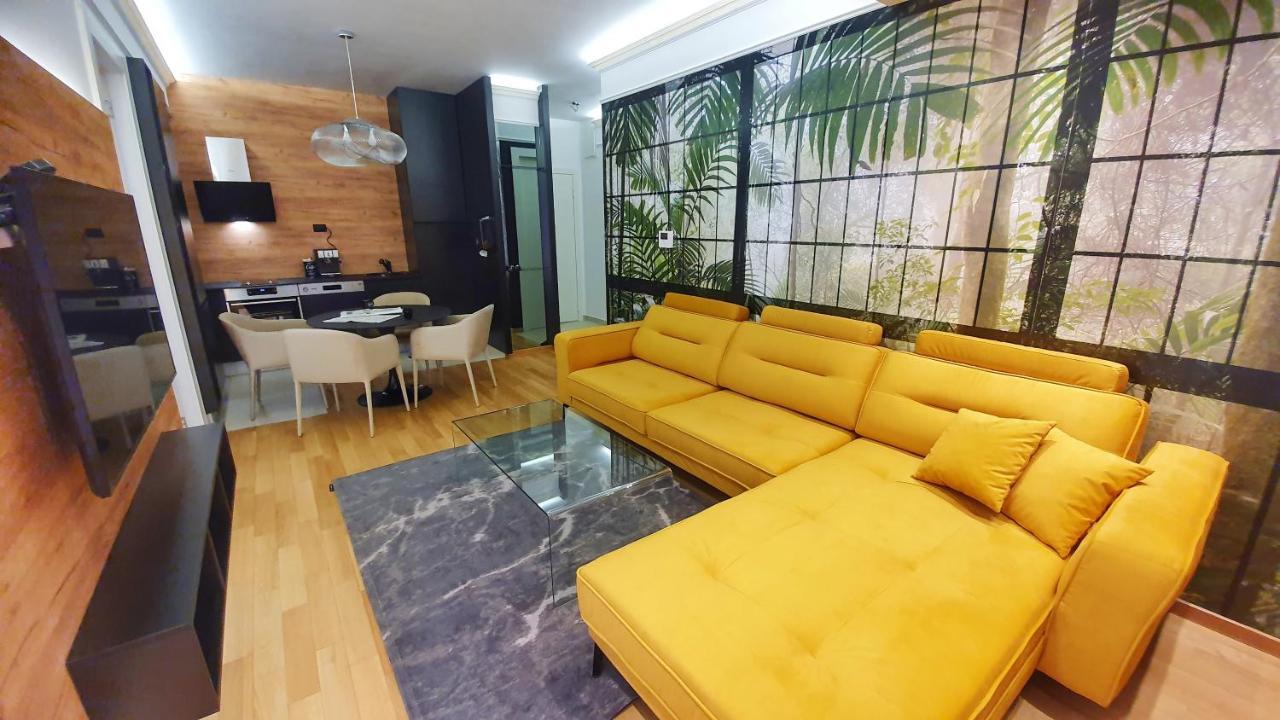 The Main Square Apartments บันยาลูกา ภายนอก รูปภาพ